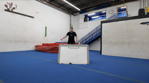 carousel reverse thief vault parkour